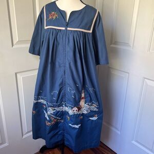 Go Softly Patio Dress Blue Floral Embroidered Pockets Size S lighthouse Muumuu